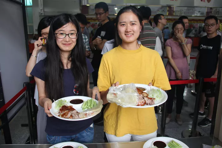 美食佳節(jié)，華麗綻放 ——天津鐵三院健力源餐廳舉辦美食節(jié)活動(dòng)